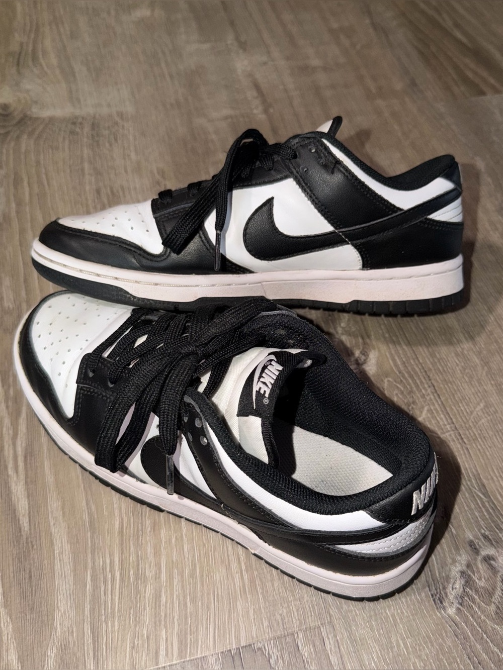 Nike Women’s Low Panda Dunks
